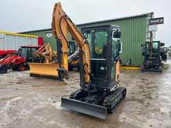 Case CX 18D