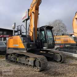 Case CX210D