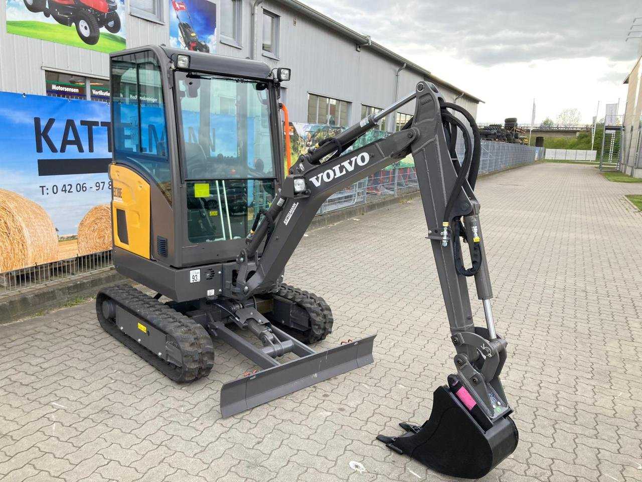 Volvo EC 18E Neumaschine mit Löffelpaket- Photo 2