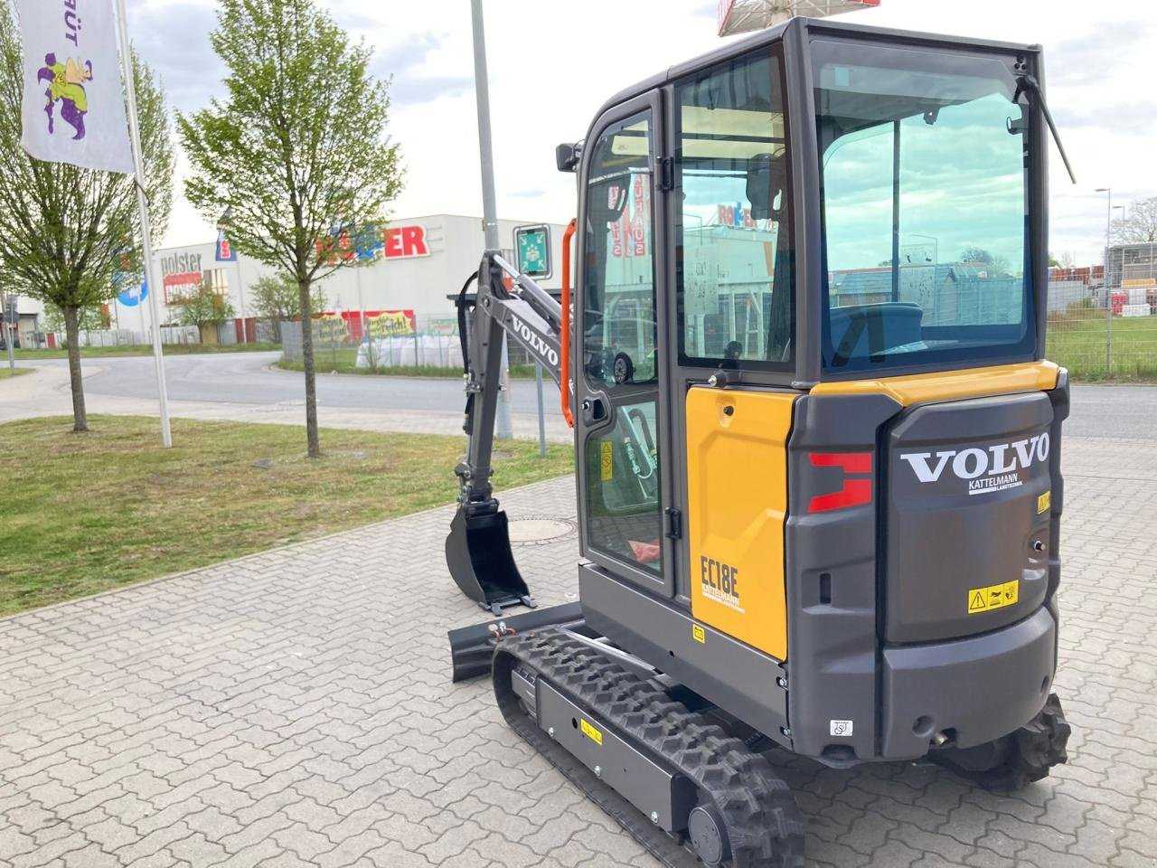 Volvo EC 18E Neumaschine mit Löffelpaket- Photo 3