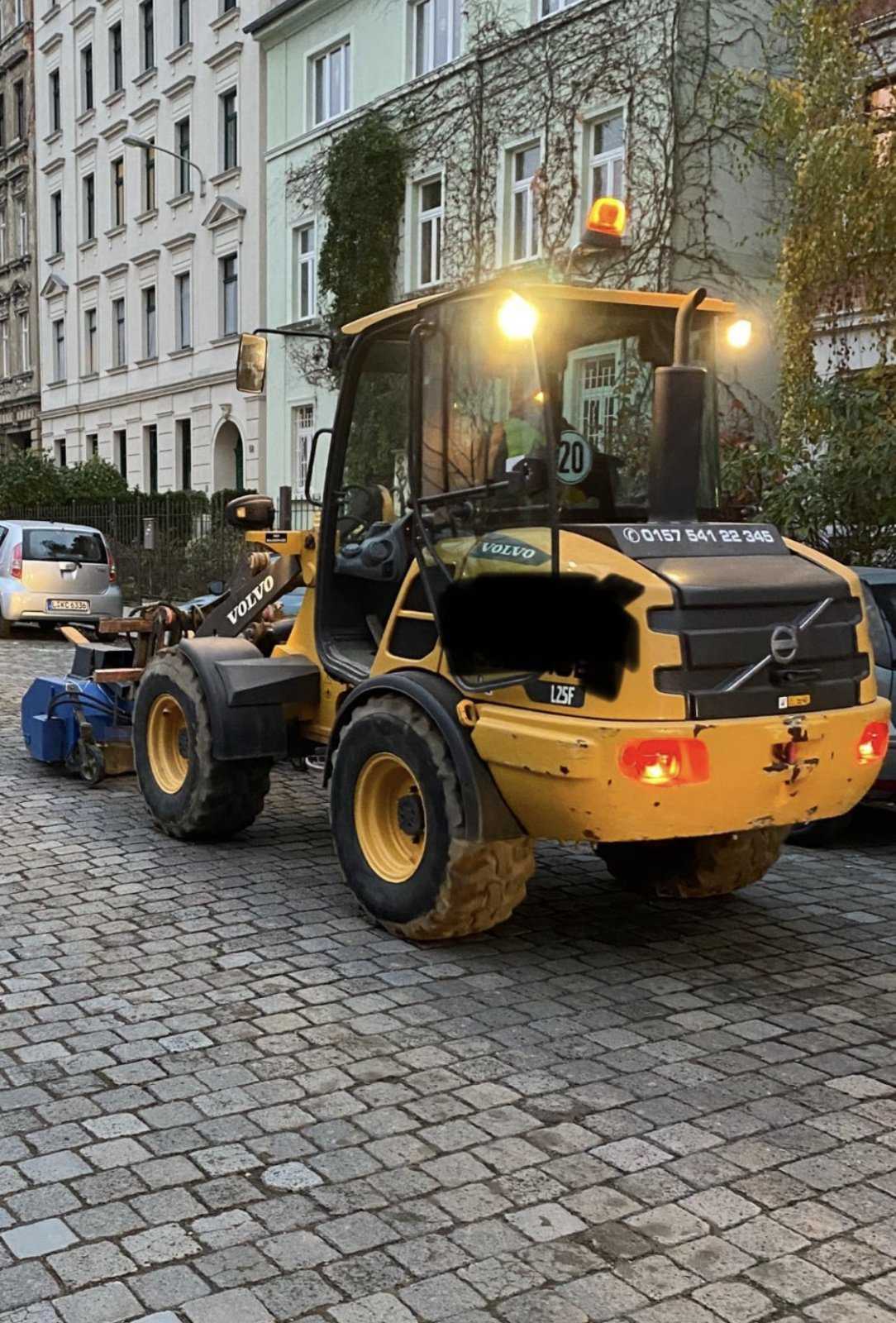 Volvo L25F- Photo 4
