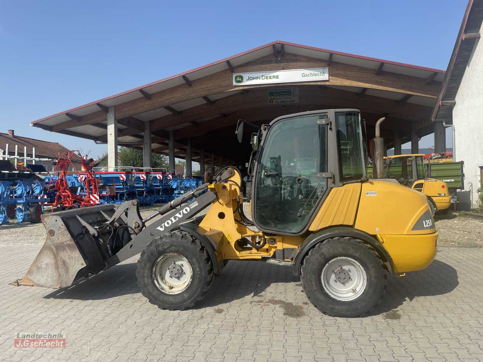 Volvo L25B- Photo 3
